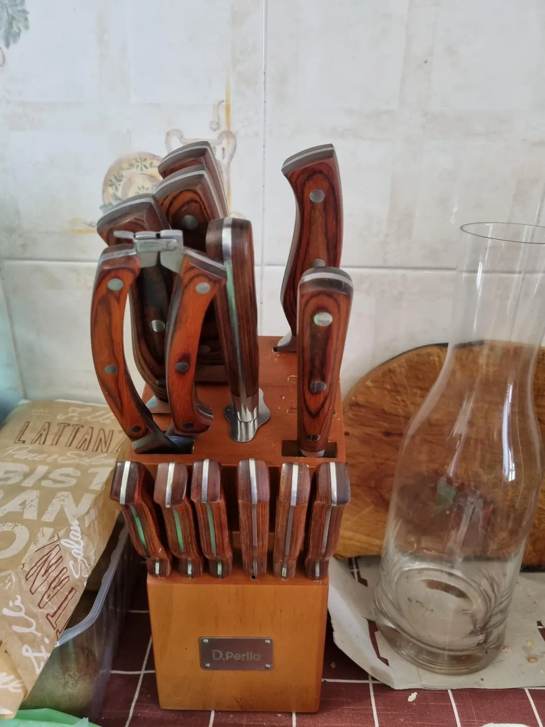 D.Perlla set coltelli 16 pezzi acciaio ceppo marrone