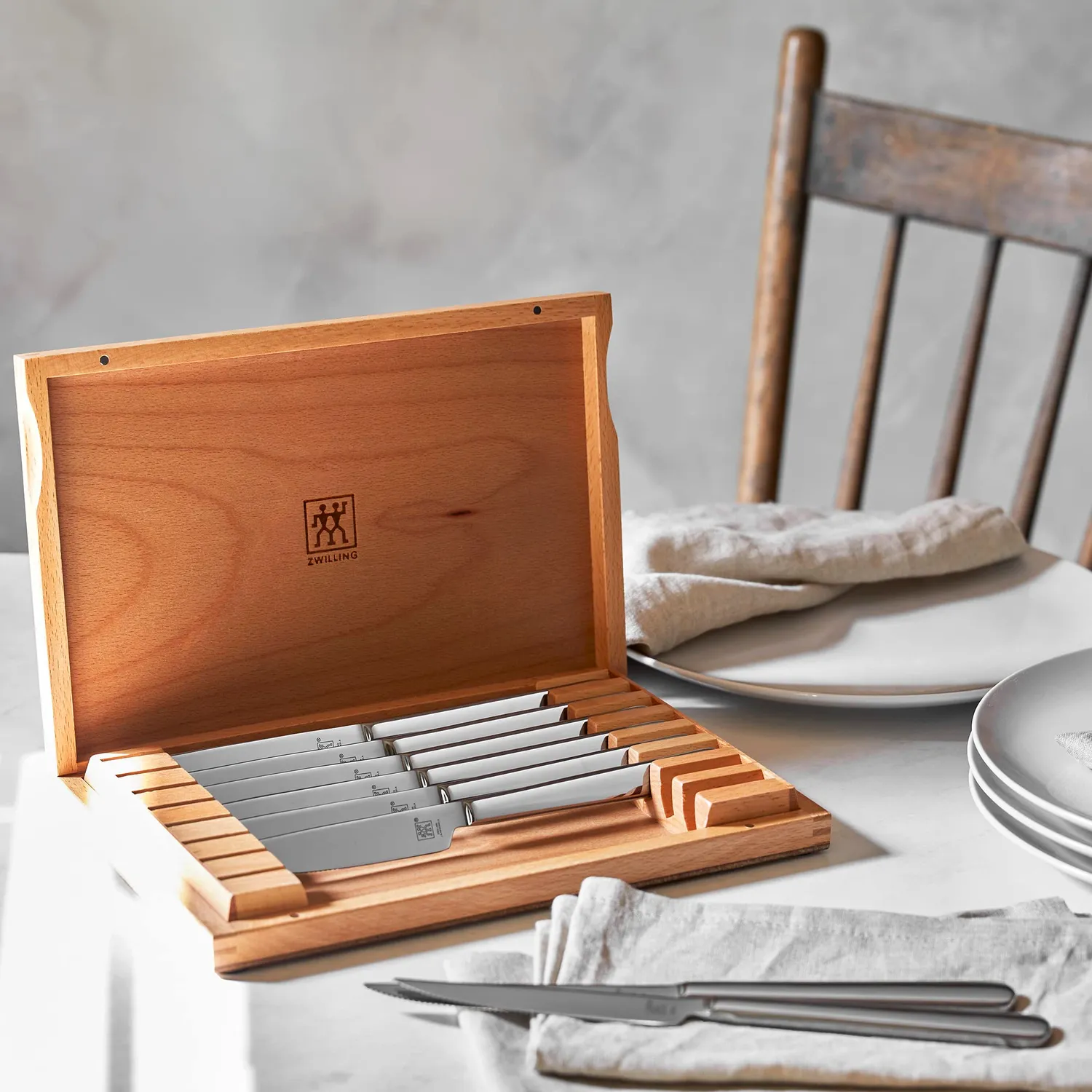Zwilling set 8 coltelli bistecca 10,2 cm seghettati