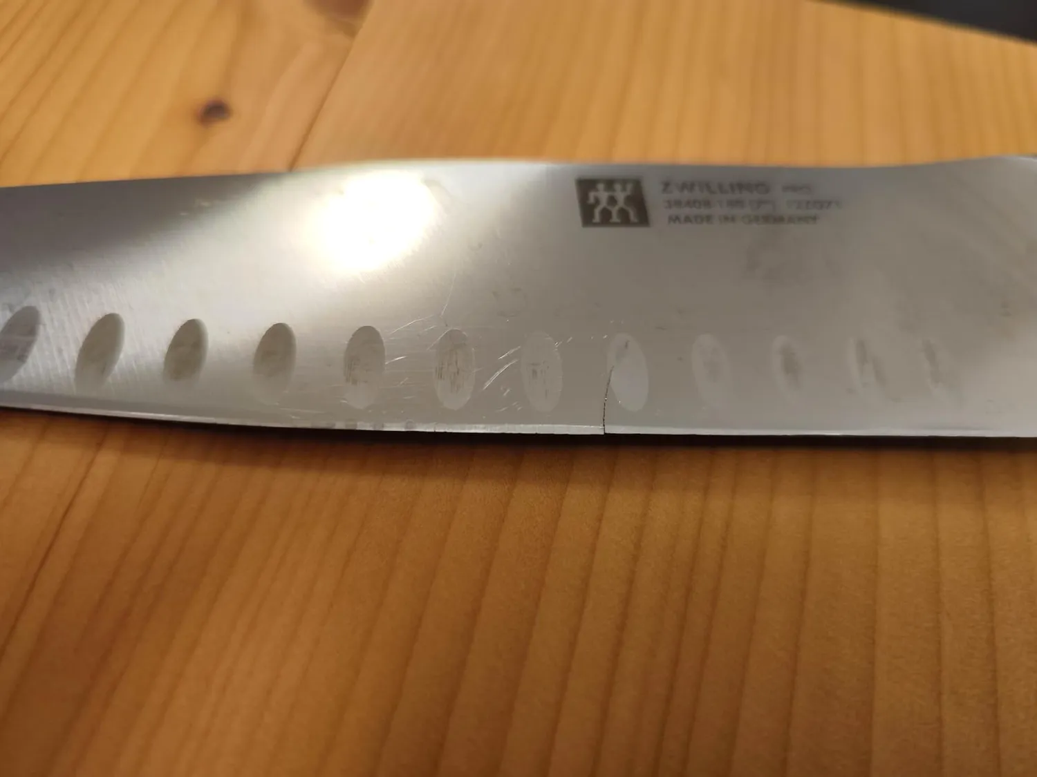 Zwilling Pro Santoku 38408-181-0 Coltello 18 cm Nero