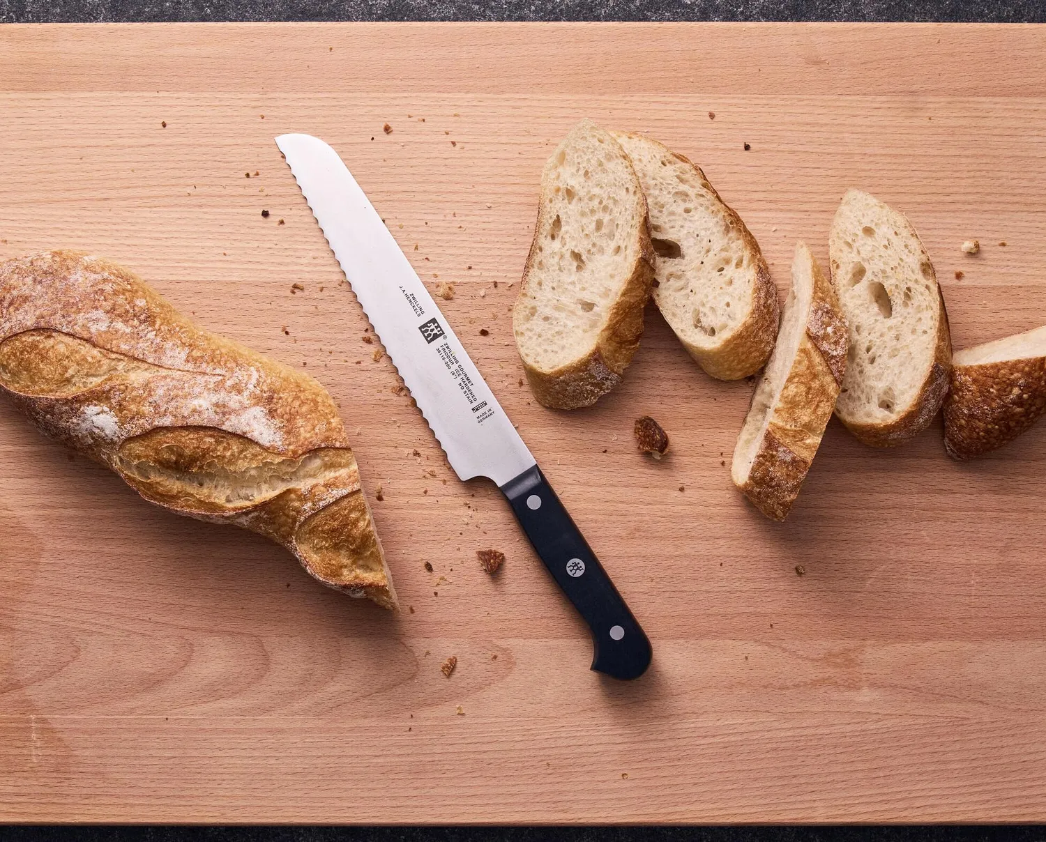 Zwilling coltello pane 20 cm seghettato