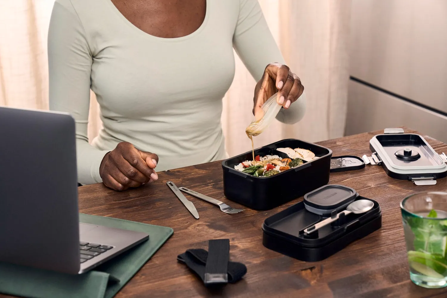 Zwilling Fresh & Save lunch box nero sottovuoto posate