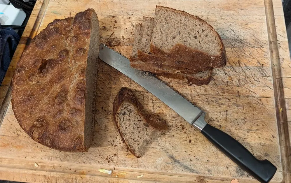 Zwilling Four Star coltello pane 22,9 cm dentato