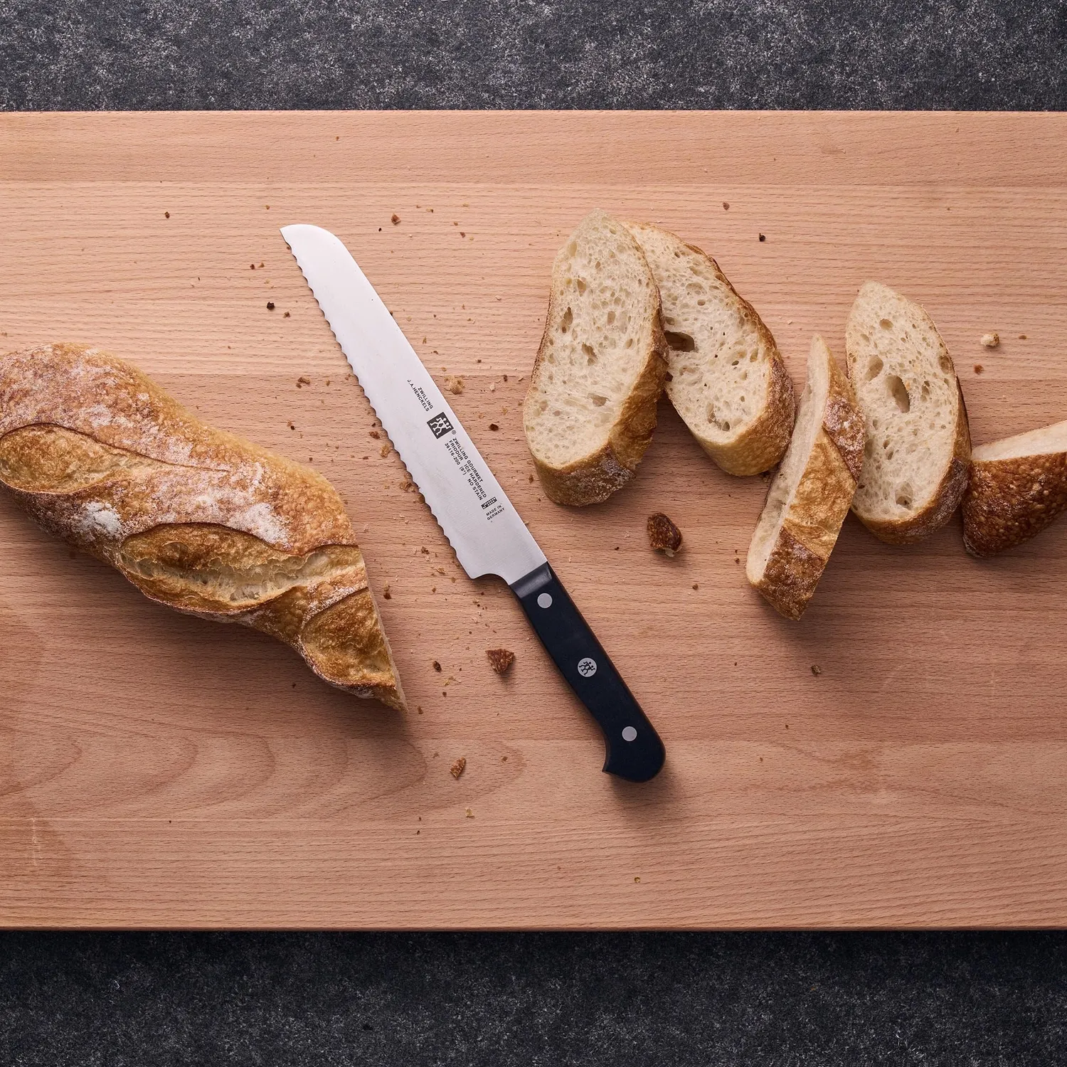 Zwilling Gourmet coltello pane 20 cm seghettato
