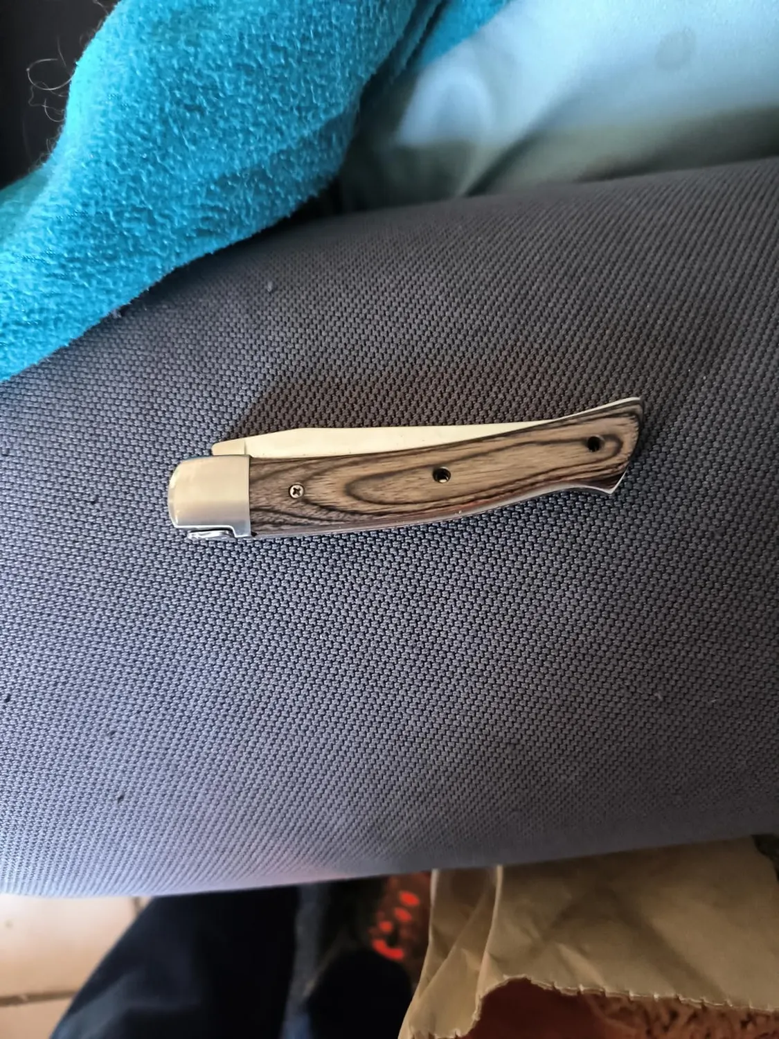 Laguiole en Aubrac coltello pieghevole rustico inox marrone
