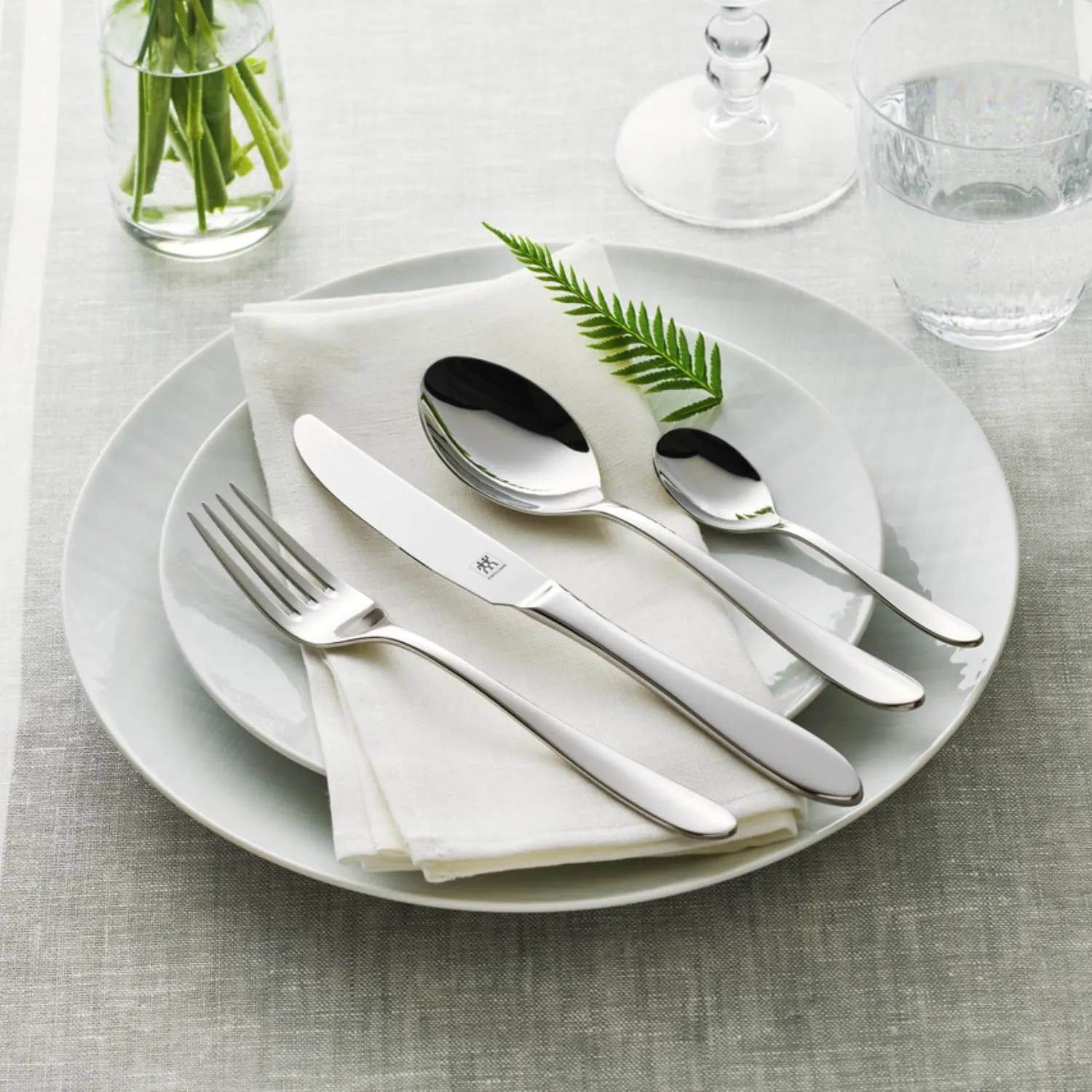 Zwilling Style set posate 60 pezzi 12 persone acciaio lucido