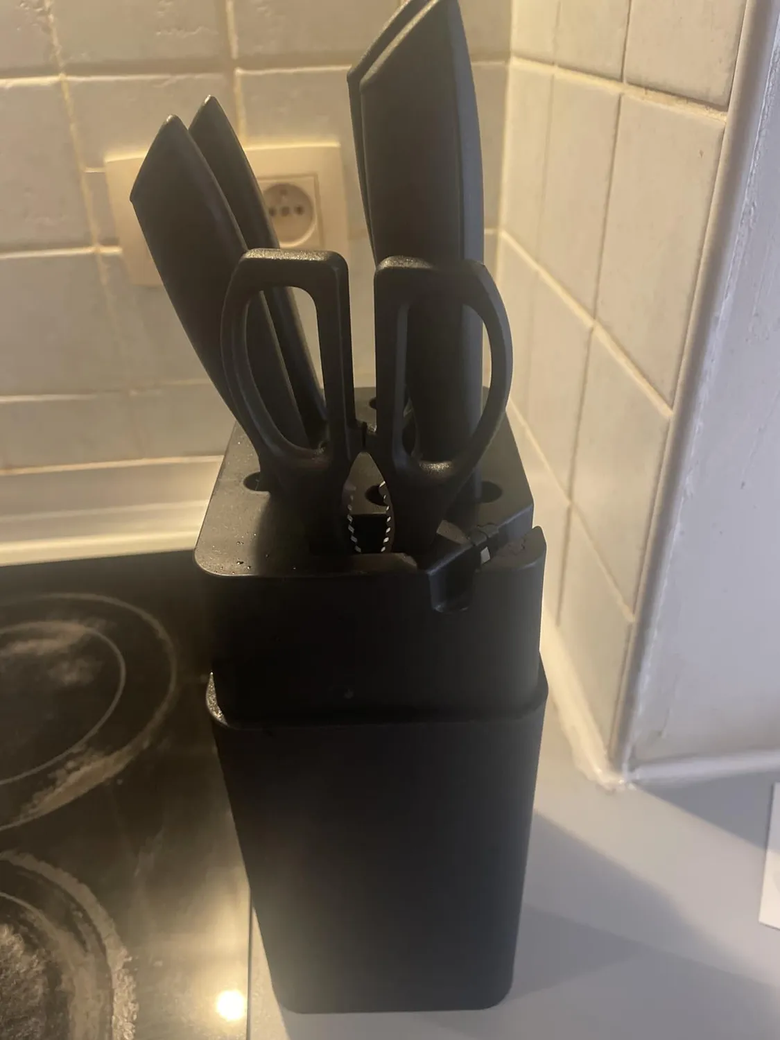 D.Perlla Set Coltelli Cucina 7 Pezzi Nero Antiaderente