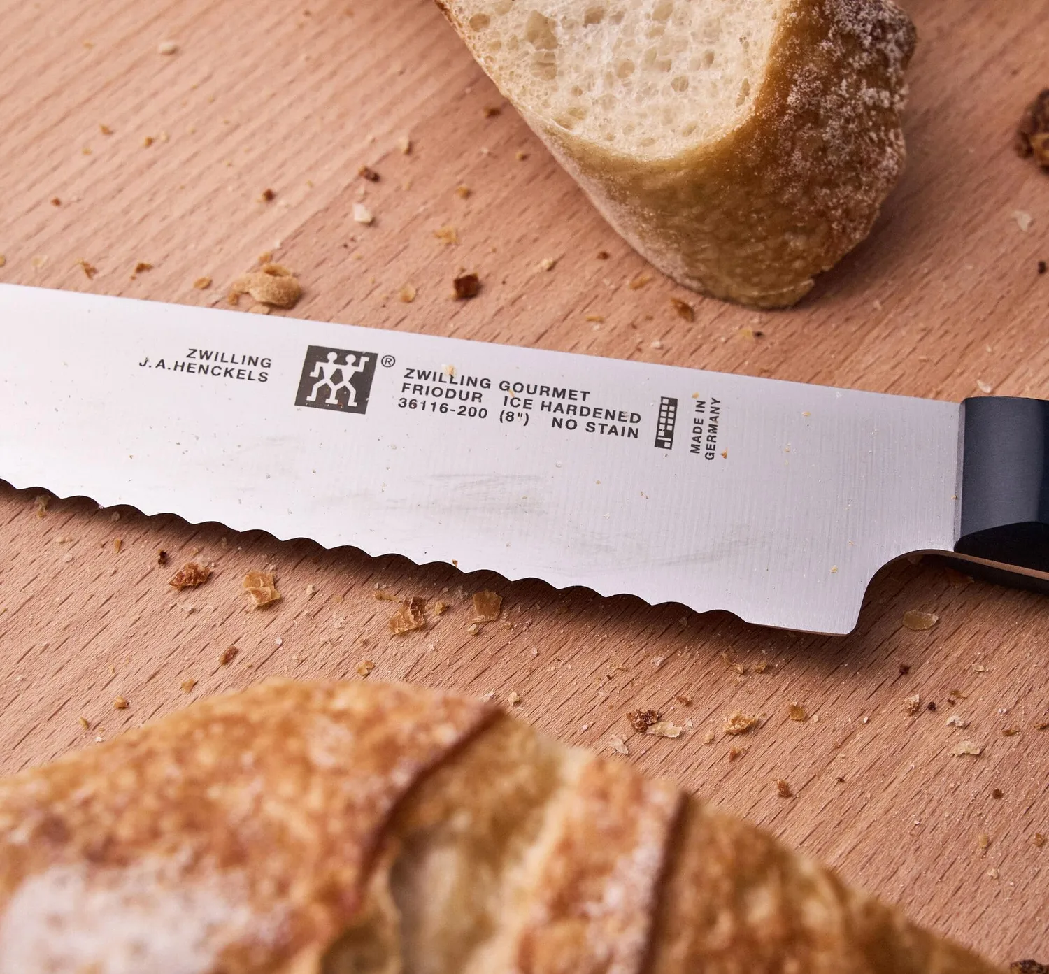 Zwilling coltello pane 20 cm seghettato
