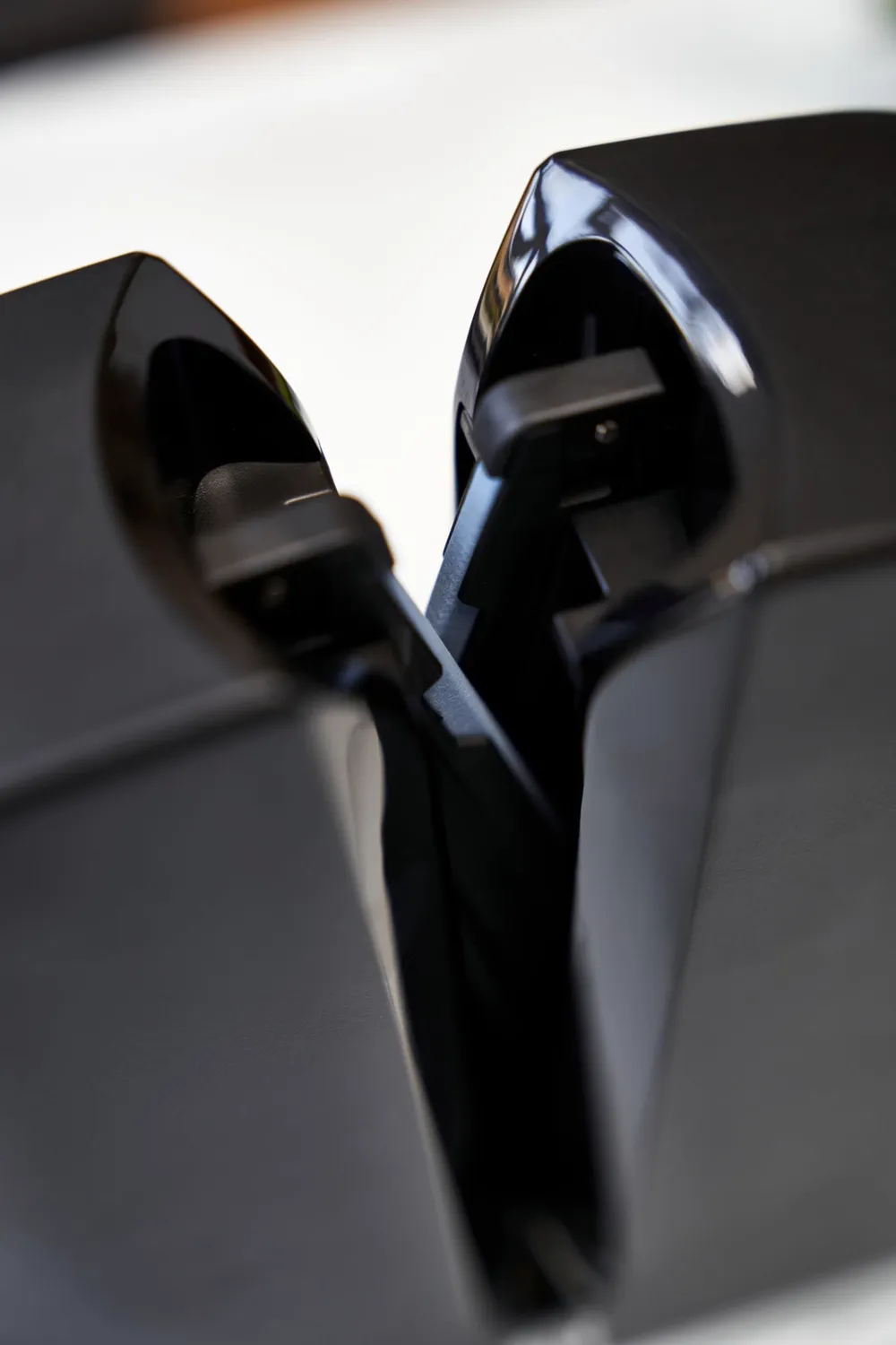 Zwilling V-Edge affilacoltelli ceramica nero lame europee