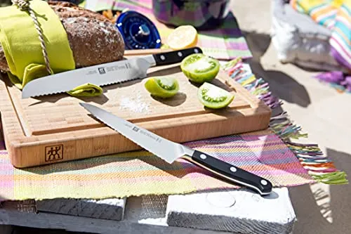 Zwilling Pro Compact coltello cuoco seghettato 14 cm