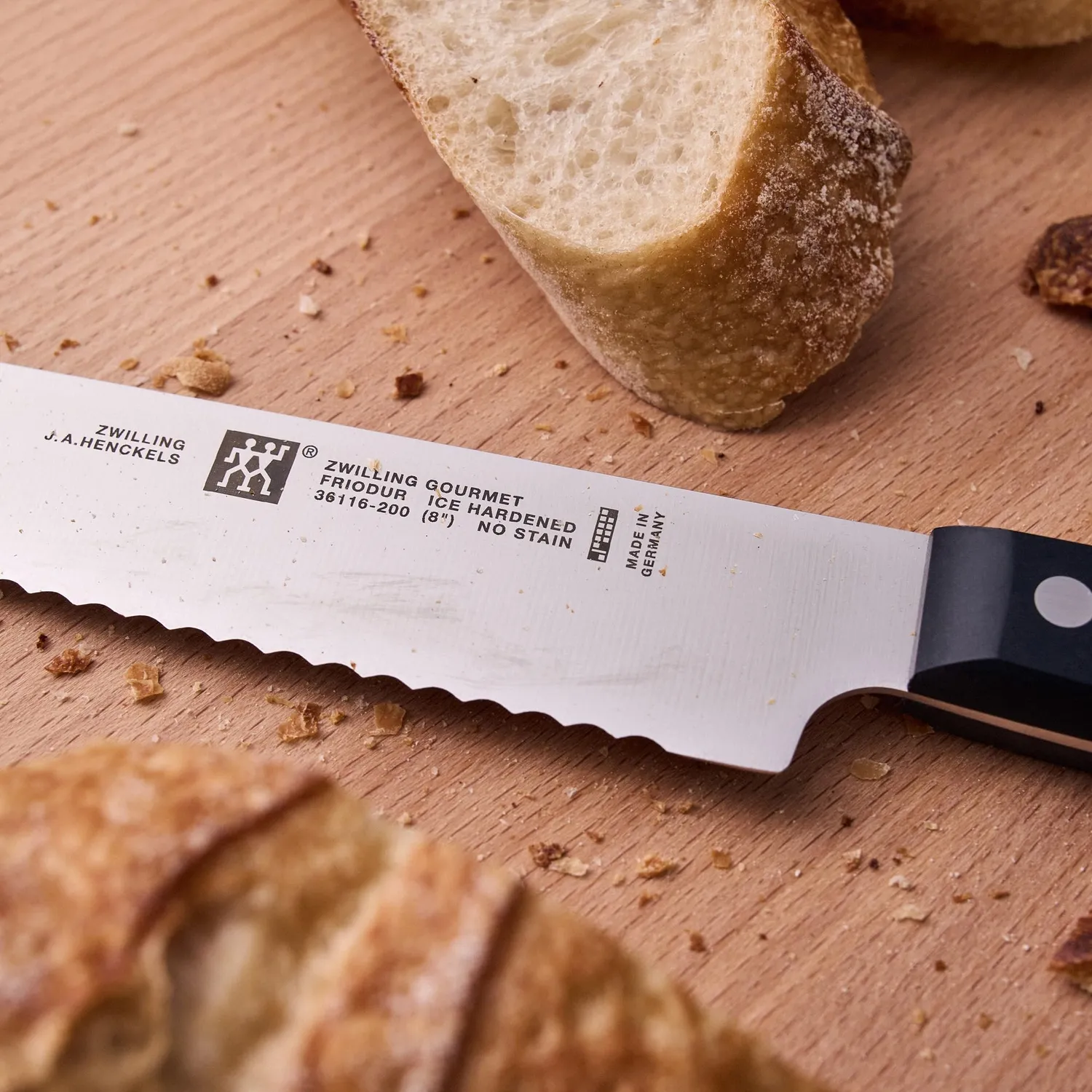 Zwilling Gourmet coltello pane 20 cm seghettato
